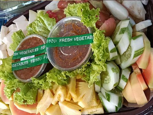 Rujak Dan Jus Buah Pasar Kecapi, Jatiwarna Pondok Melati
