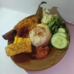 Paket Lele Goreng Serundeng