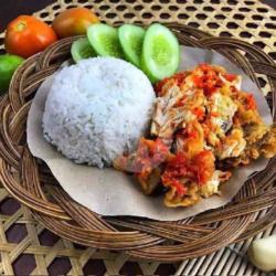 Nasi Ayam Geprek Tahu Tempe Sambal Korek