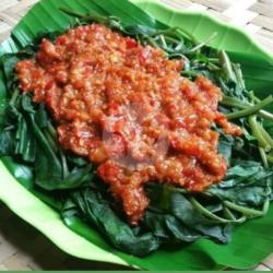 Plecing Kangkung Sambal Tomat Goreng