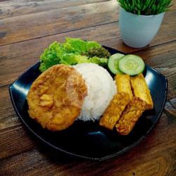 Nasi Telor Geprek Sambal Terasi