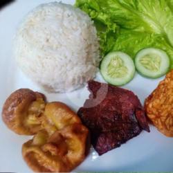 Nasi Tamusu ,paru,tahu