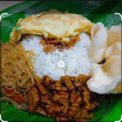 Nasi Uduk,telor Dadar