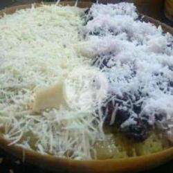 Martabak Manis Keju Ketan Hitam Kelapa Susu