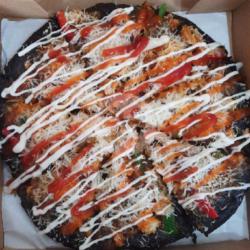 Pizza Black Chicken Crispy