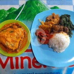 Nasi Kepala Ikan Mas