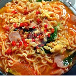 Mie Rebus Padeh Bom Telur