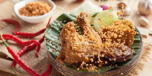 Ayam Penyet RIA Khas Ibu RUTH, Pekanbaru