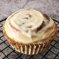 Cinnamon Roll Cream Cheese