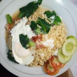 Mie Intel (indomie Goreng Telur)