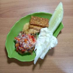 Ayam Penyet Sambel Matah (tanpa Nasi)