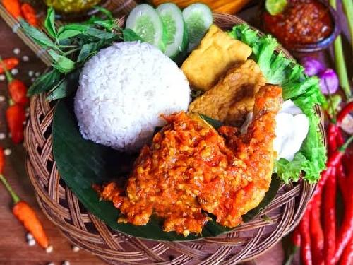 Ayam Bakar And Ikan Bakar Khas Pantura Ragajaya Citayam Parung Gofood