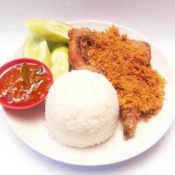 Ayam Dada Serundeng Nasi