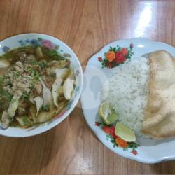 Soto Ayam Dengan Nasi