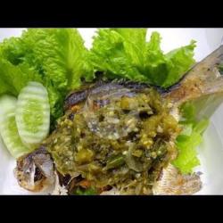 Ikan Bawal Cabe Ijo