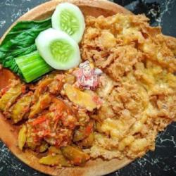 Paket Lalapan Telur Dadar.