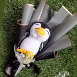 Buket Boneka Pinguin Hitam Putih   Gift Cards