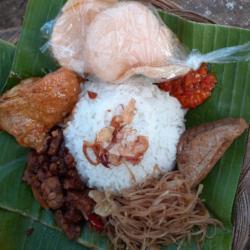 Nasi Uduk Ayam Rendang