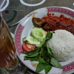 Nasi Ikan Sambel Balado