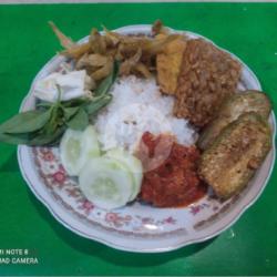 Nasi Sambelan Wader