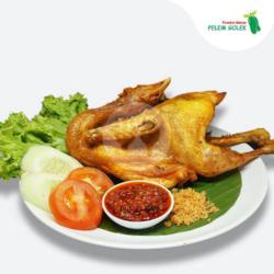 Ayam Kampung Goreng Utuh