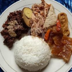 Nasi Gudeg Telor   Ayam Suwir