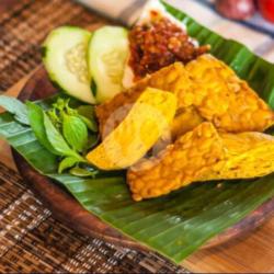 Penyetan Tahu Tempe