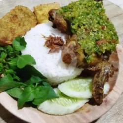 Bebek Bakar Sambal Rawit Ijo