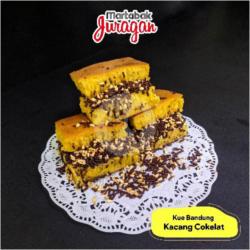 Medium Klasik Coklat Kacang