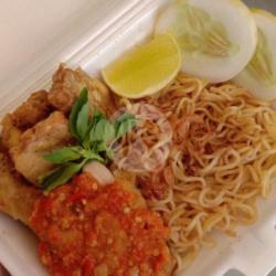 Nasi Ayam Geprek  Indomi Dan Es Teh