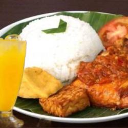 Nasi Ayam Tempe Penyet Es Jeruk