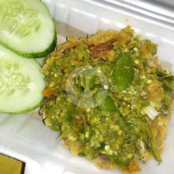 Ayam Geprek Sambel Ijo