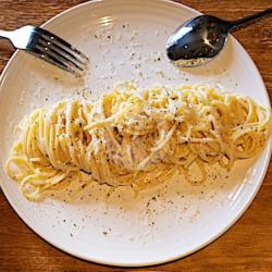 Tonarelli Cacio E Pepe