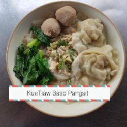 Kue Tiaw Baso Pangsit