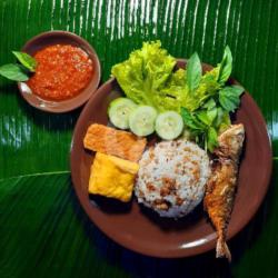 Nasi Tutug Oncom Asin Peda