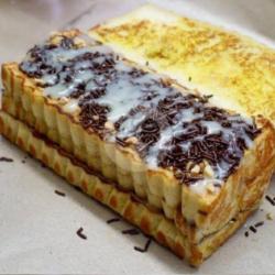 Roti Bakar Kasino Rasa Coklat