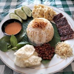 Nasi Ulam Betawi