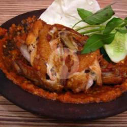 Paket Ayam Dada  Nasi  Lalapan