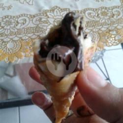 Sambosa Coklat Leleh