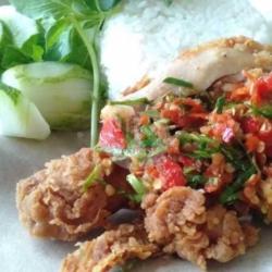 Ayam Geprek Sambel Daun Jeruk