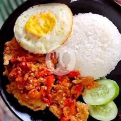 Nasi Ayam Telur Geprek