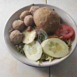 Mie Pangsit Bakso   Telur