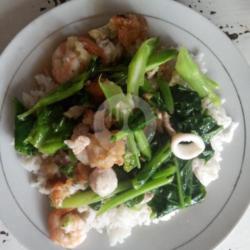 Nasi Kailan Seafood   Babi