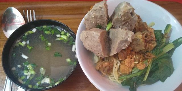 Bakso Urat Malang, Wahid Hasyim