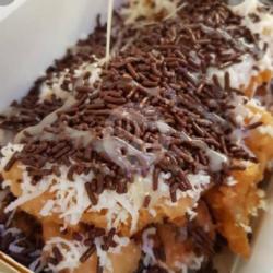 Pisang Tanduk   Coklat   Susu Kental Manis Putih ( 1 Pcs )