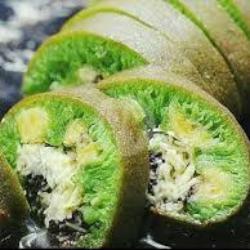 Roll Pandan Keju Almond