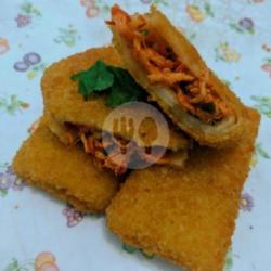 Risoles Ayam Suwir Pedas