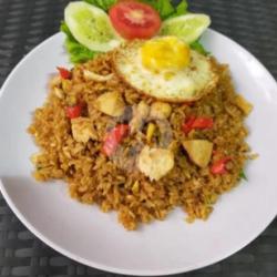 Nasi Goreng Kumplit Spesial Ciganitri