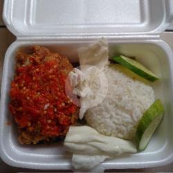 Paket Crispy (ayam Geprek   Nasi   Lalap)