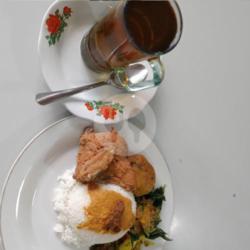 Nasi Ayam Goreng   Perkedel   Teh Hangat Manis